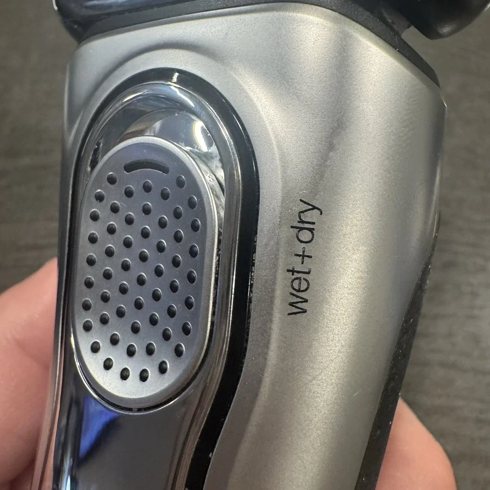 Braun 9290CC Series 9 Wet & Dry Mens Electric Shaver + Case + Charger